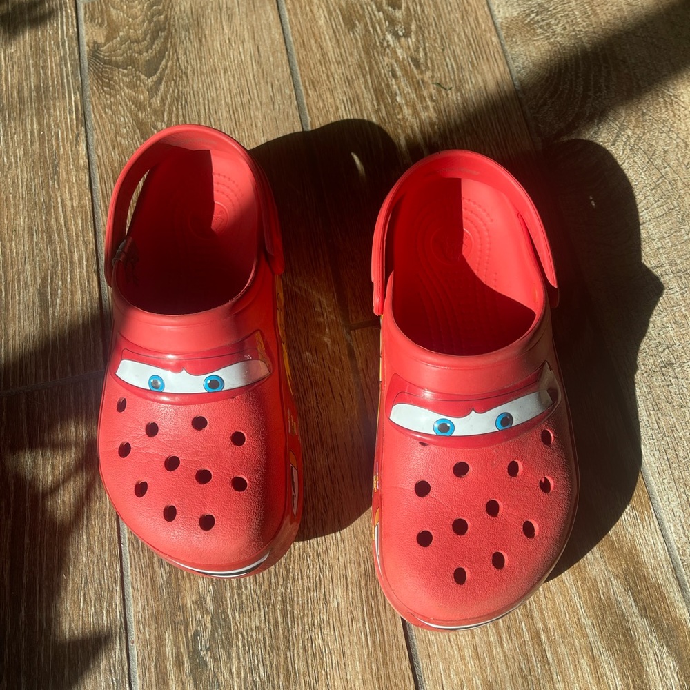 Crocs Cars Lightning McQueen sz M7/W9